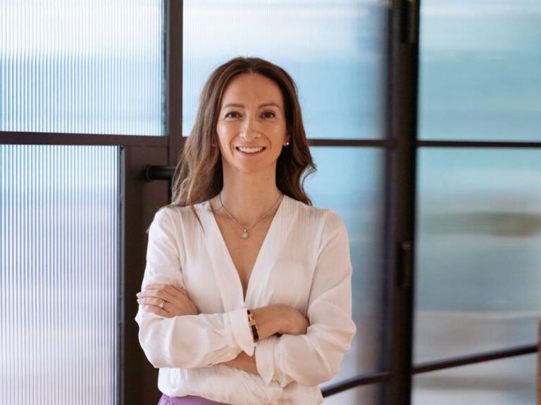 a00007 ceo rita yates